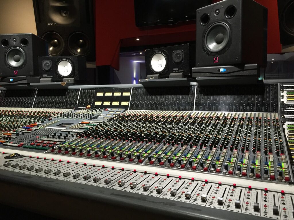 studio, mixing desk, sound-2224493.jpg